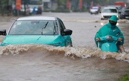 VinFast công bố 'hỗ trợ đặc biệt' cho ô tô, xe máy bị ảnh hưởng bởi mưa lũ: Giảm tới 40% chi phí, huy động thêm nhân sự để rút ngắn thời gian sửa chữa