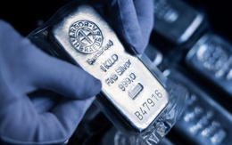 Sau vàng, cơn sốt bạc đang diễn ra tại một quốc gia châu Á, đại lý thừa nhận: 'Thị trường chưa bao giờ điên rồ như thế này'