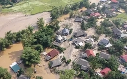 Hơn 100.000 khối cát trôi vào làng, chính quyền xin lập mỏ để bán đấu giá