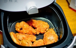 8 loại thực phẩm 'kỵ' nồi chiên không dầu