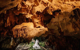 Phát hiện hang động có cảnh quan huyền bí, nổi lên qua 1 bộ ảnh, du khách nhận xét: Ngỡ như trong phim