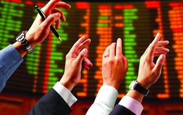 Khối ngoại thẳng tay bán ròng 4.700 tỷ trong tuần 20-24/10, ngược chiều tung hơn nghìn tỷ "gom" một cổ phiếu Bluechip