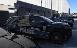 Sinh viên Mỹ bị còng tay vì hệ thống AI nhầm túi khoai tây chiên là súng