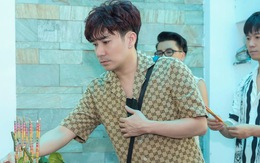 Nam ca sĩ quê Hà Nội: “Tôi không xuất hiện thì bầu show sẽ bị thưa kiện“