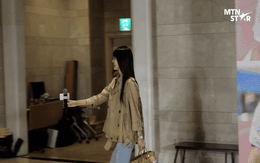 Không biết mỹ nhân này sống ở hành tinh nào mà trẻ lâu thế: Mẹ 3 con mà như gái 18, nghe tuổi thật không ai tin nổi