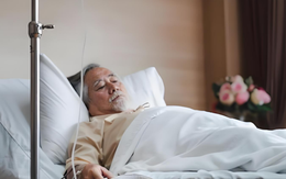 Cô gái thuê trọ suốt 3 năm, thấy chủ nhà bị đột quỵ liền ứng trước 200 triệu cứu mạng, 2 tháng sau nhận được 1 mảnh giấy: "Tôi đã quyết rồi"