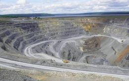 Khoan sâu 300 mét, phát hiện 20 triệu tấn đất hiếm sau 4 năm khảo sát: Nền kinh tế 19 nghìn tỷ USD vốn phụ thuộc vào Trung Quốc lập tức ngỏ ý muốn khai thác