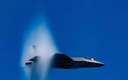 Trung Quốc tiết lộ lớp phủ thông minh, siêu bền cho máy bay tàng hình