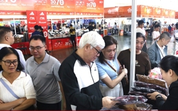 'Thiên đường' mua sắm tại Hội chợ mùa Thu 2025: La liệt hàng giảm giá 'sốc'