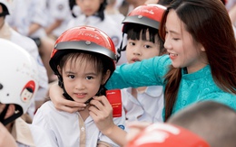 Honda tặng mũ bảo hiểm cho 1,8 triệu học sinh lớp 1 trên cả nước