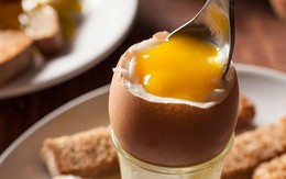 Ăn nhiều trứng có thực sự làm tăng cholesterol không: Nghiên cứu mới đã làm thay đổi suy nghĩ của nhiều người