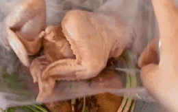 Vợ đảm miền Tây đi chợ hết 90 nghìn/ngày cho gia đình 4 người ăn 2 bữa, mỗi tháng hết 2,7 triệu tiền ăn mà chẳng ai tin nổi