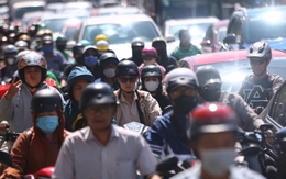 Người dân mong ngóng ngày mở rộng 'tuyến đường ùn tắc nhất TP.HCM'