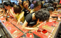 Chi 530 triệu đồng mua vàng, 5 năm sau bán lại cho chính cửa hàng cũ nhưng bị từ chối: "Đây là vàng giả"