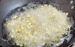 Người Việt hay ăn loại rau trắng nõn này nhưng không hay chứa cả "mỏ" đạm, chống ung thư, là báu vật cho "chuyện ấy"