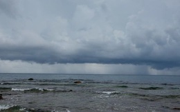 Bão Matmo tăng tốc, Trung Quốc cảnh báo đỏ lần đầu tiên trong năm