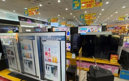 Tivi, tủ lạnh cỡ lớn hết thời