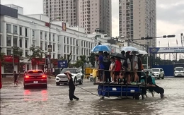 Sở GD&ĐT Hà Nội thông báo khẩn ứng phó bão Matmo: Học sinh lỡ đến trường sẽ thế nào?