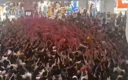 Cảnh tượng gây choáng tại 1 trung tâm thương mại: “Mọi thứ náo loạn đến khó tin”