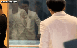 Nam thần Vbiz 20 năm rồi vẫn chẳng chịu già, còn giữ “kỷ lục” cả showbiz không ai dám giành