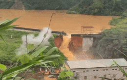 CLIP: Vỡ đập thủy điện ở Lạng Sơn