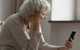 Cụ bà U70  đi sự kiện nhận quà miễn phí, 1 năm sau được thông báo nợ 5 gói bảo hiểm, tổng 500 triệu đồng: "Nhân viên nói không phải khoản vay, chỉ cần tôi ký giúp"