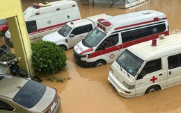 Cô lập giữa biển nước, bệnh viện ở Lạng Sơn 'cầm cự' từng giờ