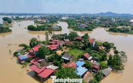 Sông Cà Lồ 'nuốt chửng' nhiều xã, hàng nghìn hộ dân ở Hà Nội bị cô lập
