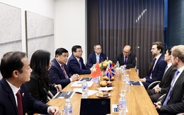 Tăng cường hợp tác với doanh nghiệp Anh về fintech, xác thực danh tính sinh trắc học và thiết kế công trình Tăng cường hợp tác với doanh nghiệp Anh về fintech, xác thực danh tính sinh trắc học và thiết kế công trình