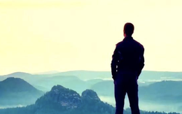 Đến tuổi 40, tôi mới thấm lời Steve Jobs: “Hãy cứ khát khao, hãy cứ dại khờ” và đây là lý do sốc