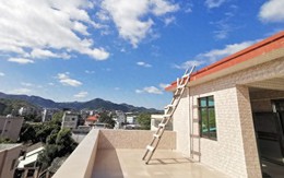 Đừng dại mua tầng cao nhất: Tôi đã trả giá bằng hóa đơn điện tăng gấp đôi và 2 lần sửa dột vẫn không xong