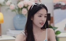 Bóc profile cô gái biến mỹ nhân đẹp nhất thế giới thành nha hoàn trong phút mốt