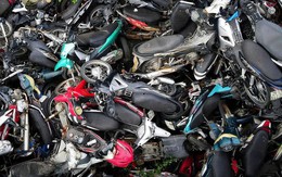 Cận cảnh hàng nghìn phương tiện chất đống trong 'nghĩa địa' xe vi phạm ở Hà Nội