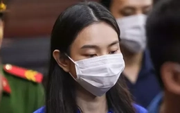 Giây phút Hoa hậu Thùy Tiên tại tòa án với tư cách bị cáo