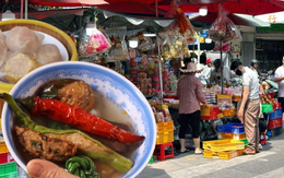 Sự thật về chợ nhà giàu 100 năm bán giá đắt đỏ vẫn có khách nườm nượp tại TPHCM