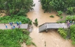 Sập cầu ở Quảng Ngãi