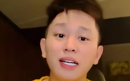 Thẩm định lại lý lịch nghệ sĩ