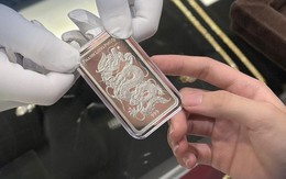 Giá bạc hôm nay tiếp đà giảm