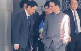 Hình ảnh quan chức Nhật Bản 'cúi đầu' trước người đồng cấp Trung Quốc lan truyền mạnh - Tokyo lên tiếng