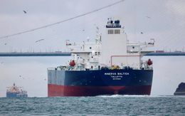 Gần 50 triệu thùng dầu Nga 'trôi nổi' trên biển: Chuyện gì đang xảy ra?