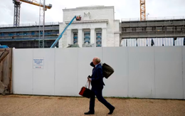 Từ nhà đầu tư đến chuyên gia đều phải 'đoán già đoán non' về quyết định hạ lãi suất của Fed: Chuyện gì đang xảy ra?