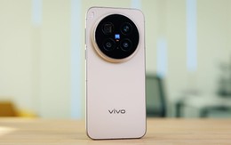 Mẫu điện thoại mới lên kệ ở Việt Nam “gây bão” vì vượt mặt cả S25 Ultra: Pin 6510 mAh, camera tele 200MP