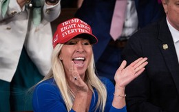 Nữ nghị sĩ Mỹ cân nhắc tranh cử tổng thống là ai?