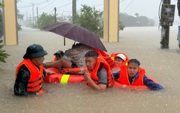 102 người chết và mất tích, thiệt hại vượt 9.000 tỉ đồng, mưa lũ tại Trung Bộ còn diễn tiến ra sao?