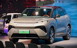 Mẫu SUV gây tranh cãi nhất của BYD ở Việt Nam vừa được nâng cấp: Sạc pin chỉ mất đúng 5 phút, giá tương đương 800 triệu