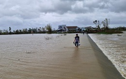 Gia Lai họp khẩn, yêu cầu sơ tán dân trong đêm vì nước sông dâng cao