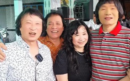 Em trai NSND Minh Vương về nước gặp anh, nói cuộc sống ở nước ngoài