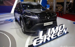 VinFast Limo Green lần đầu ra mắt tại Indonesia: Giá quy đổi hơn 505 triệu đồng, dự kiến bàn giao năm sau