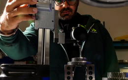 Không cần tìm thêm các mỏ đất hiếm mới, loạt doanh nghiệp Mỹ và EU phát hiện ra cách hiệu quả để phá thế thống trị của Trung Quốc