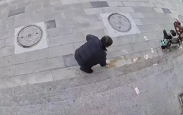 Gần 200 triệu bị gió thổi bay, cảnh tượng chỉ sau 1 phút khiến chủ sở hữu bật khóc